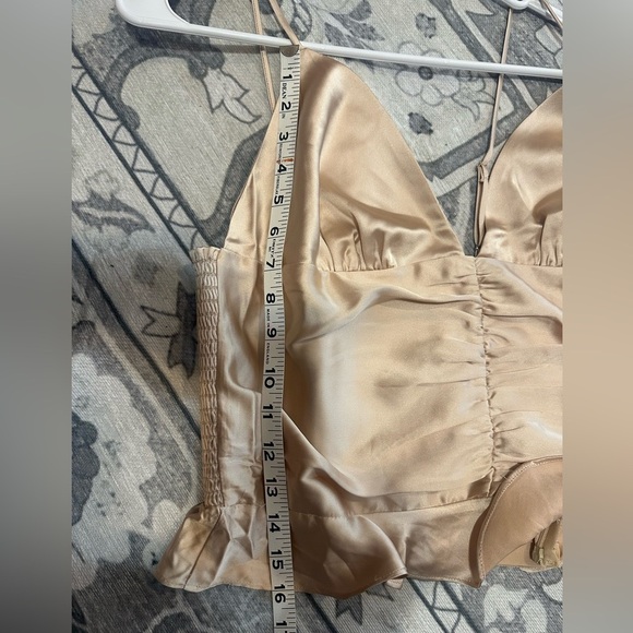 En Creme Women's Top in Gold Satin, Size Medium Adjustable Straps - Picture 6 of 7